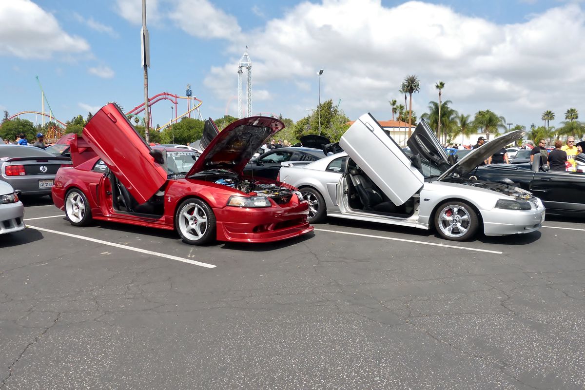 Something for everyone here, even if the Countach doors ain't for me personally