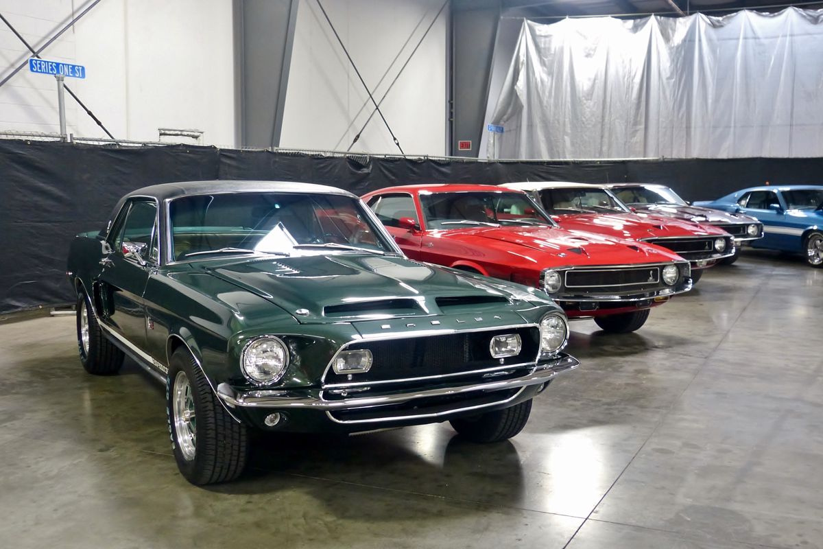 Several of these were Carroll's personal cars...Highland Green Metallic '68 coupe is NOT the original Green Hornet prototype, but a clever and handsome copy