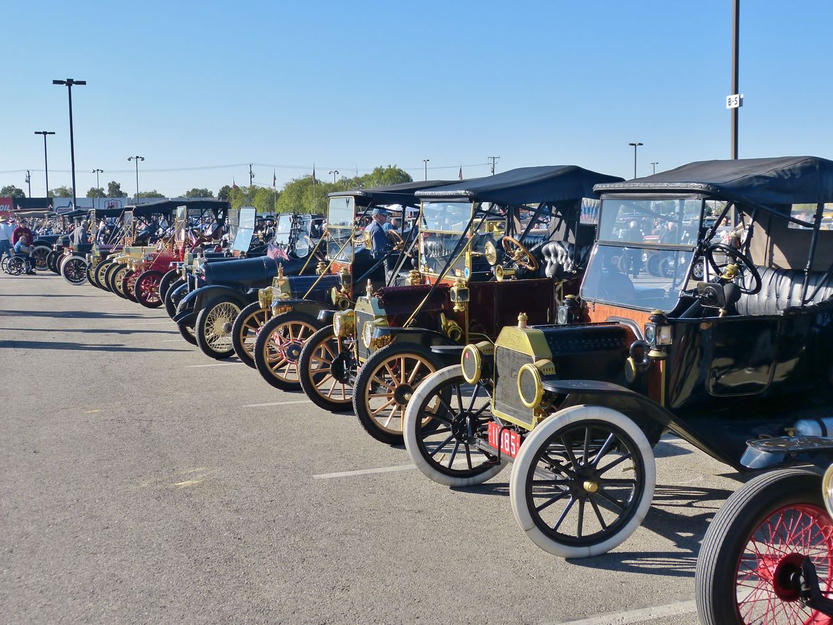 As many crank start cars as you're likely to see in one place at one time, nearly anywhere