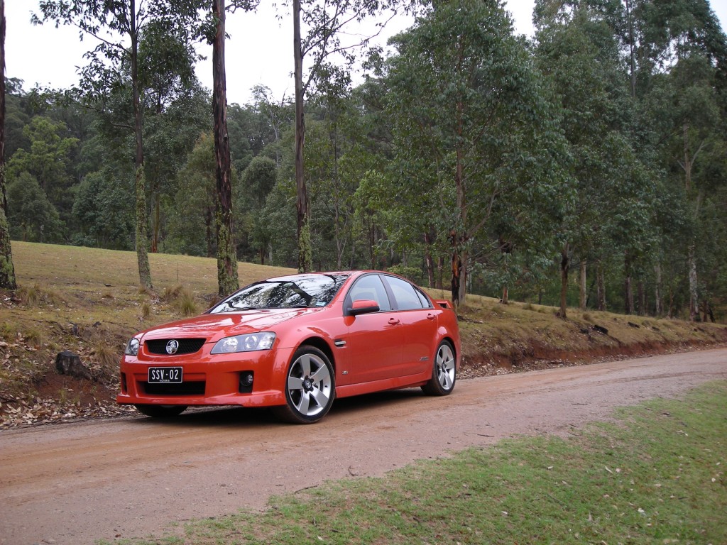 Courtesy of the good folks at GM AUS, I borrowed this Holden SSV; think of it as a reasonably priced BMW M5: mid sized rear drive platform, big V-8, 6-speed manual trans, high speed rolling stock.  We now get this car as the Chevrolet Super Sport