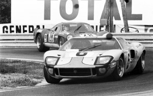 24 Hours of LeMans, France, 1969. Jacky Ickx/Jackie Oliver in their winning Gulf GT40 car. CD#CC0828A12A203-56