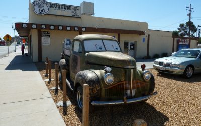 Jaguar Owner’s Club Visits the Route 66 Museum