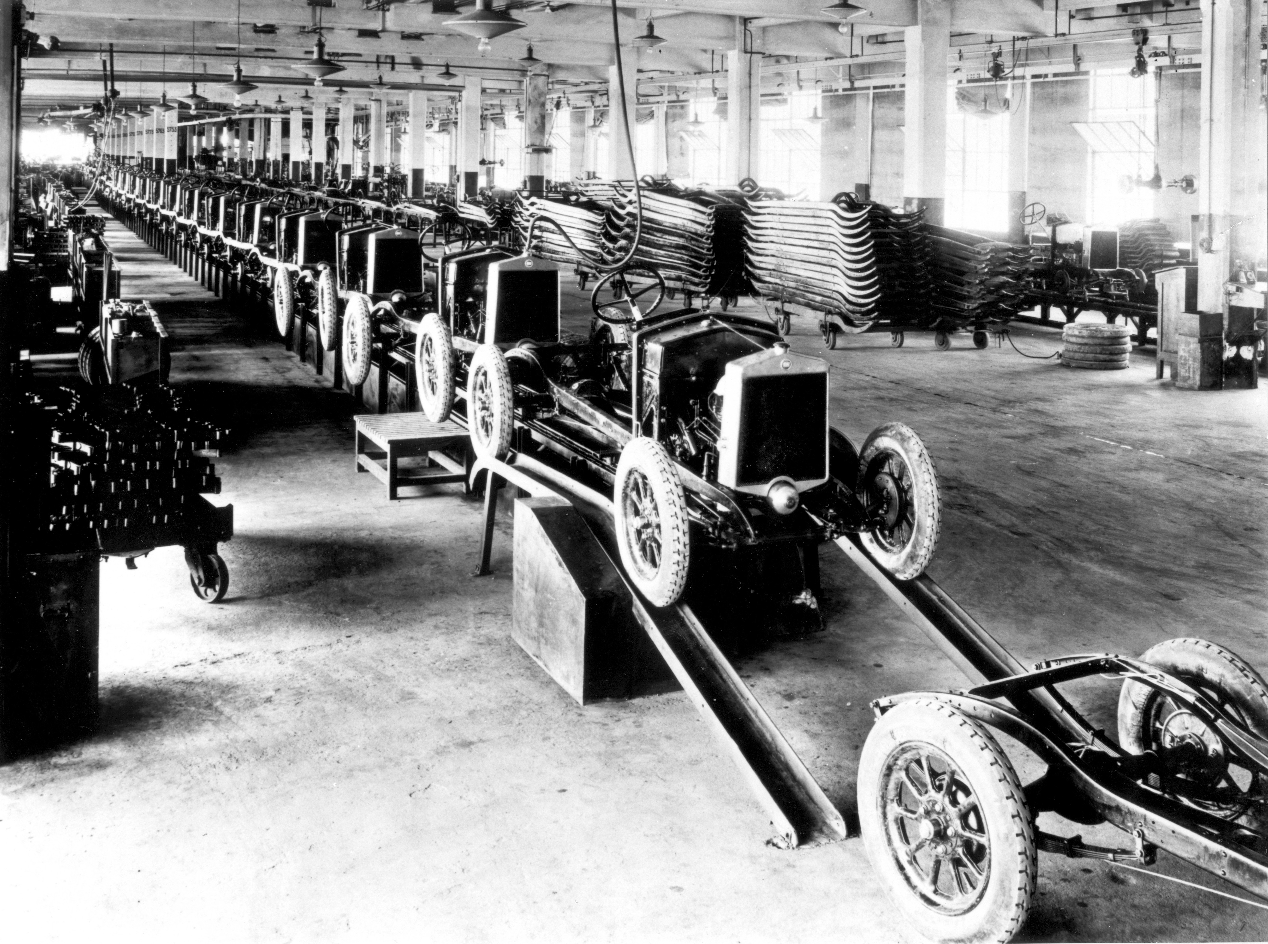 Fiat Model 509 Chassis Under Build At Lingotto, 1926 - Matt Stone Cars